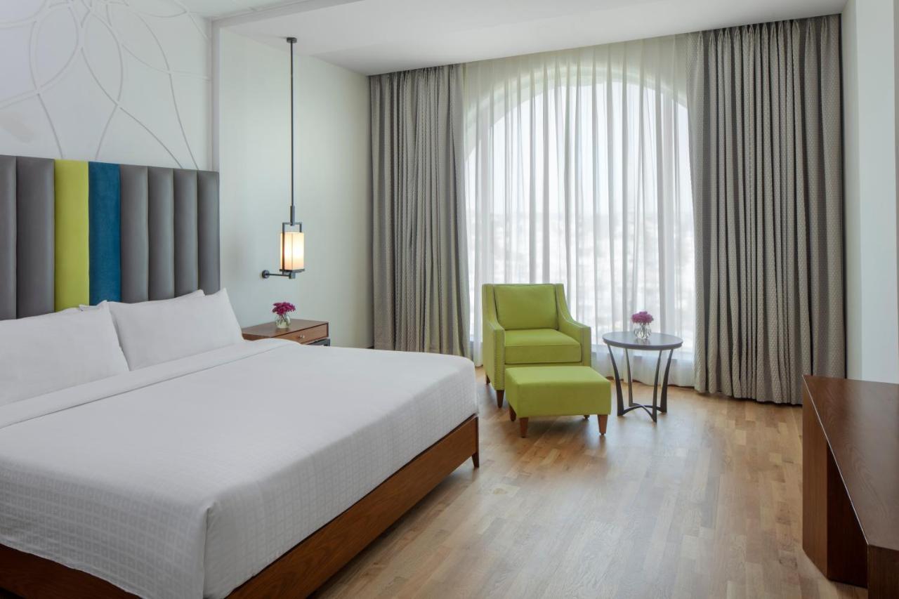 Radisson Blu Plaza Hotel Mysore Ngoại thất bức ảnh Deluxe Room